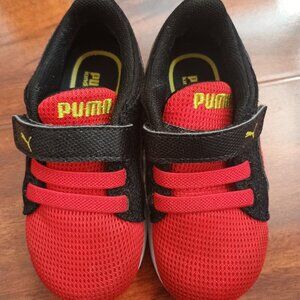 Puma Toddler Sneaker Size 6